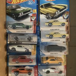 HOTWHEEL MAINLINES LOT
