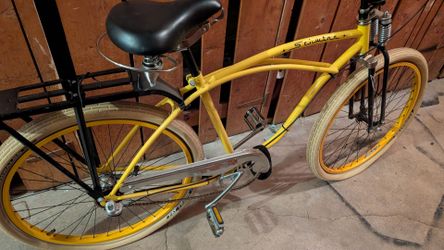 Schwinn beach cruiser with Shimano gear selector