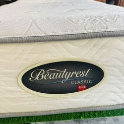 Beatyrest Classic Twin Mattress In Great Condition 