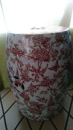 Porcelain stool
