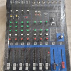 MIXER YAMAHA MG12XI  In A Plastic Bag LIKE NEW