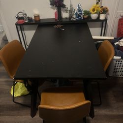 Dining Room Table 