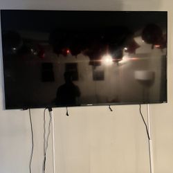 70 Inch Smart Tv (including Tv Mount)