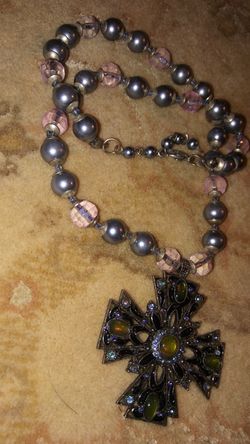 Vintage glass beaded womens cross necklace