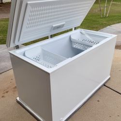 Frigidaire 15 cu. ft. Garage Ready Manual Defrost Chest Freezer in White with LED Light and Adjustable Temperature Control