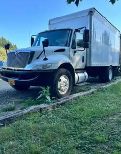 Cargo Box Truck-2015