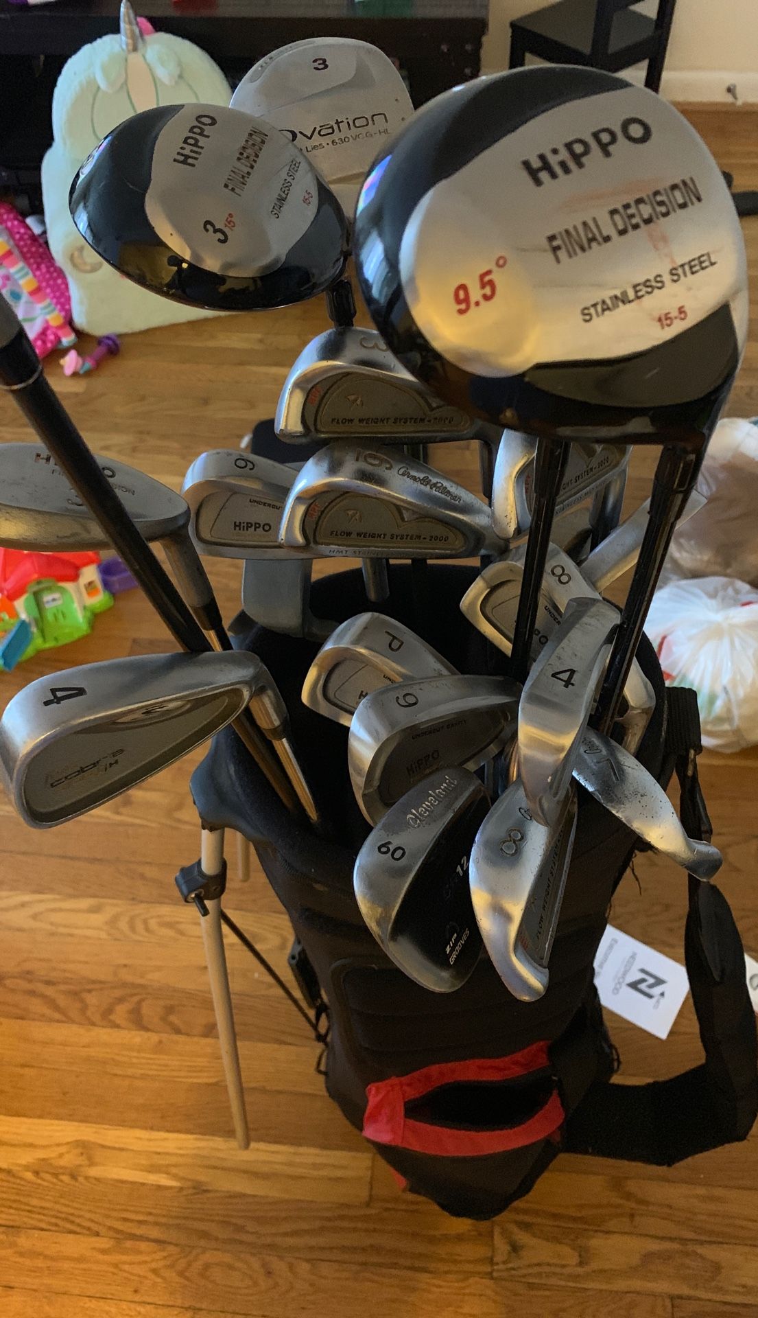 Great Collection of Golf Clubs!!! Taylor Made Cleveland King Cobra Hippo FREE Bag
