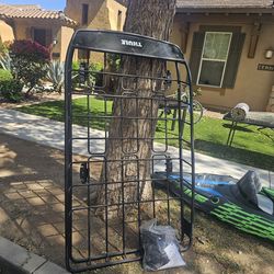 Thule Roof rack basket