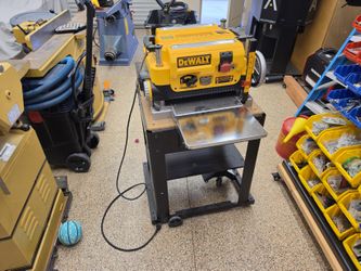 Dewalt dw735 planer and stand