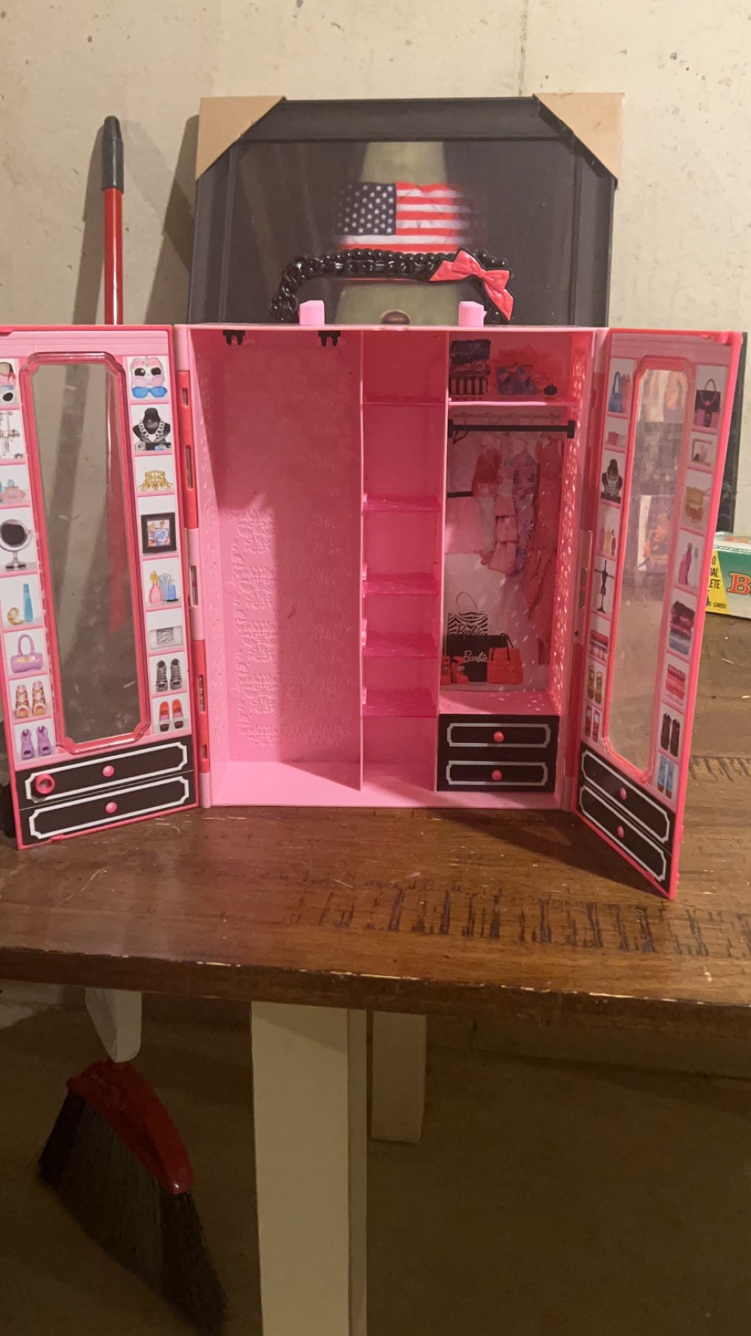 FREE Barbie Wardrobe