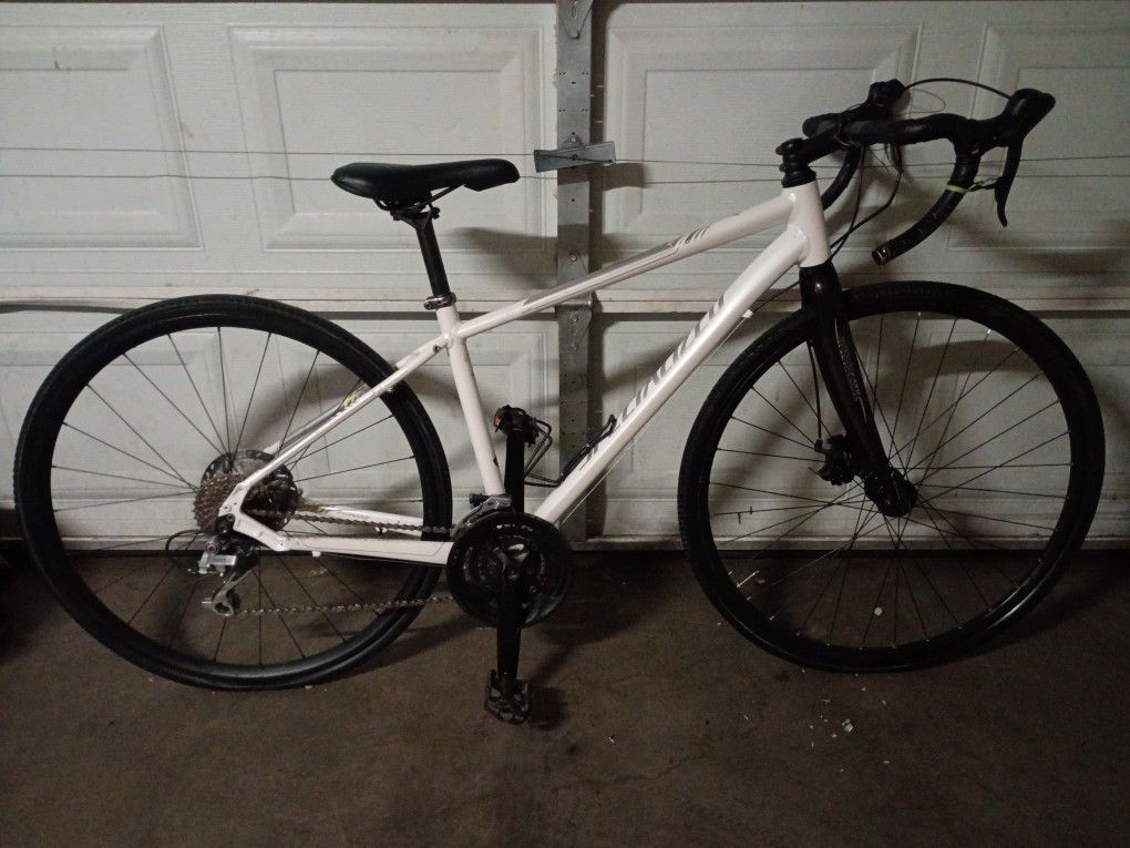 Specialized White ROADBIKE/ Hardtail Hybrid