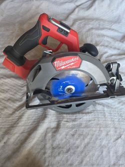 71/4 Milwaukee circular saw