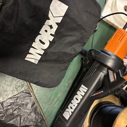 Worx Vacuum/ Leaf Blower