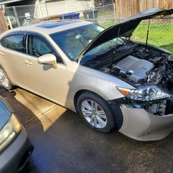 2014 Lexus ES350 Parts Car