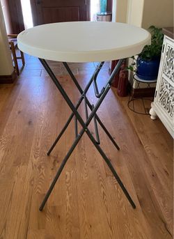 New Pub Style Foldable Table