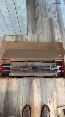 Cortag Super-750 tile cutter