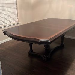 Brown Expanding Dining Table 