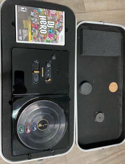 NINTENDO WII DJ HERO RENEGADE EDITION WIRELESS TURNTABLE HARD CASE