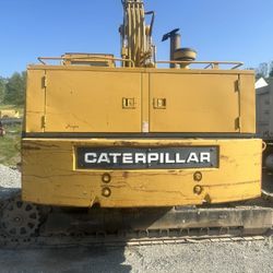 Cat 225 Excavator