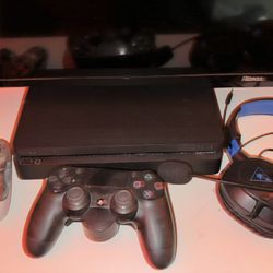 PS4 slim 