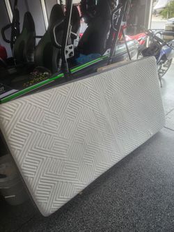 Twin mattress