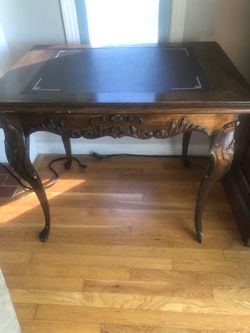 Gaming table