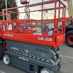 2016 Skyjack 24-26’ Electric