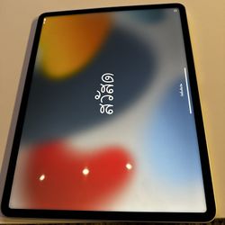 iPad Pro 12.9” (5th Gen, 128GB, Wi-Fi) – Great Condition – $560 