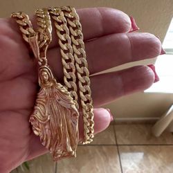 Cuban Chain In Gold Plated With Virgin Pendant