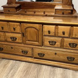 Bedroom Furniture 4 Pc Set