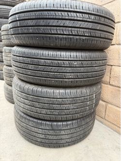 205 65 16 KUMHO con 95% de vida las 4 del año 2024
