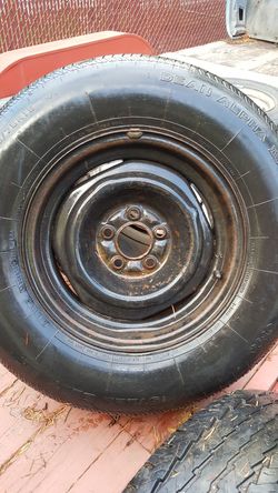 P225/75R15 tire