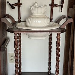 Antique Wash Basin 