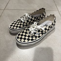 Vans size youth 5.5/ women’s 7/7.5