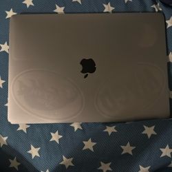 MacBook 2019