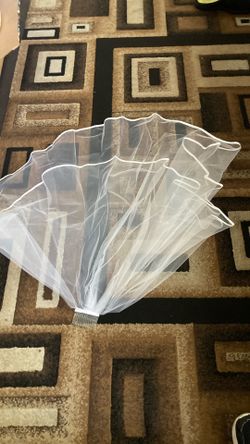 Veil. New. White