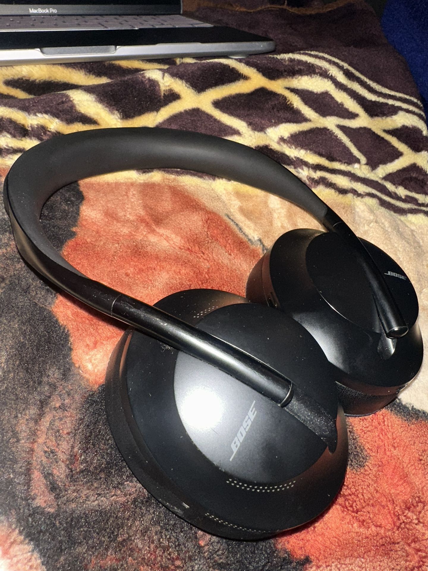 Bose 700 Noise-Cancelling Bluetooth Headphones