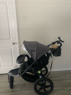 JEEP JOGGING STROLLER