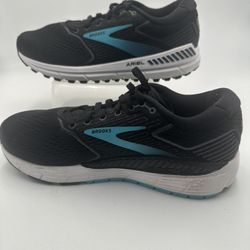 BROOKS  ARIEL 20 Pre-Love Size 9.5 W
