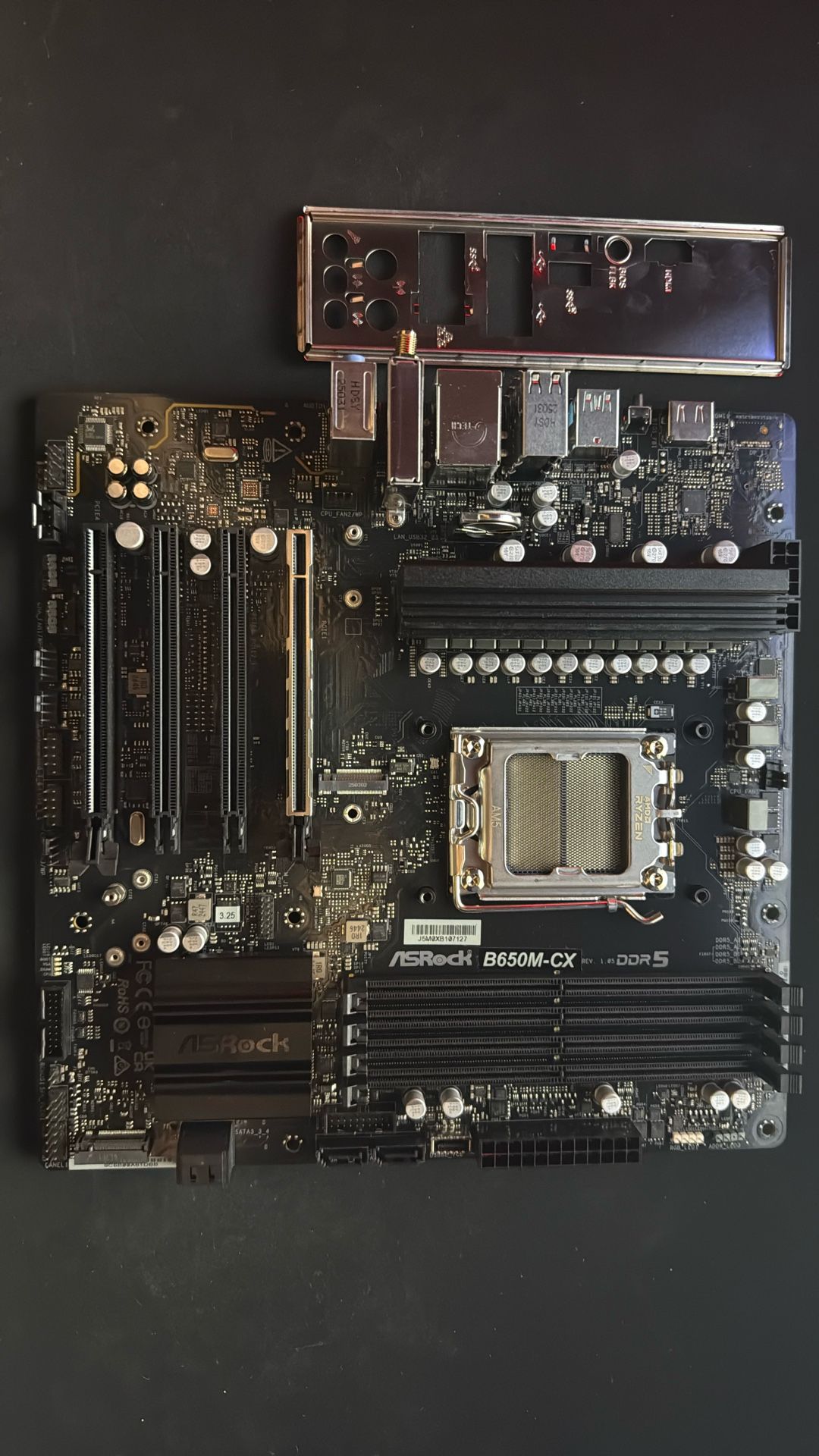 ASRock B650M-CX