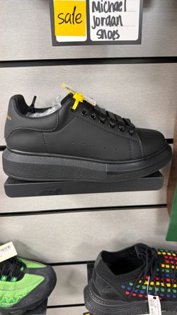 Alexander McQueen Oversized Sneakers Black