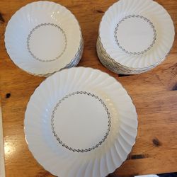  Sheffield Bone White Dinner Plates 