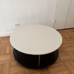 Round coffee table 