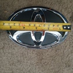 Toyota Radiator Grill Emblem New 