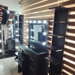 Vanity Mirror Set