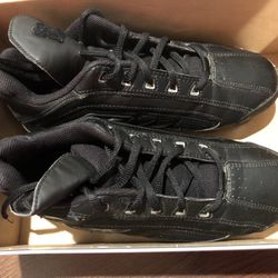 Softball/baseball Cleats - Kids 4.5 / Women’s 6