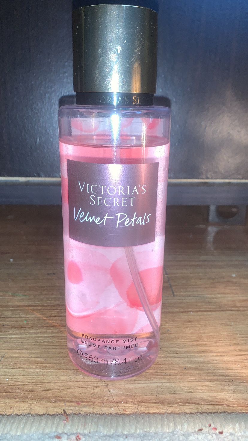 Victoria Secret Velvet Petals Perfume 