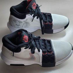 Nike LeBron Witness 8 Bball Shoes