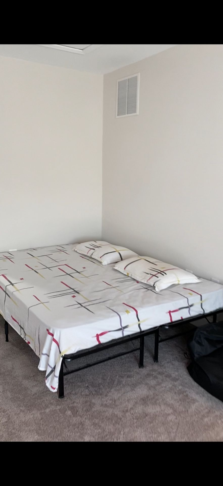 Queen Size Bed With Stand