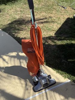 Royal commercial Industrial Vacuum: